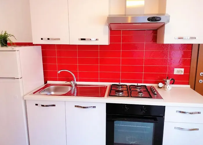 458 Giardini Apartament